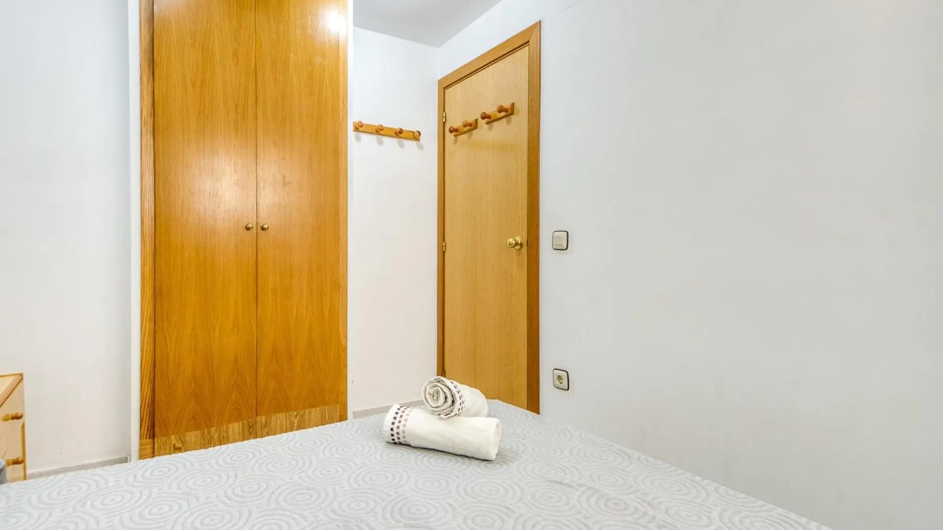Apartment With View Montjoi